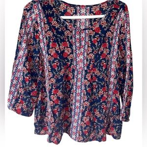 Women’s Floral Top